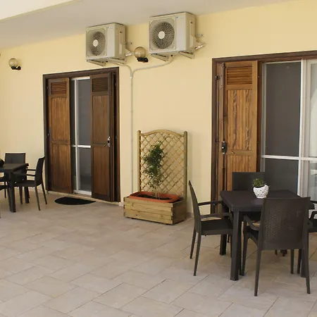 16 Pini فندق مبيت وإفطار Merine